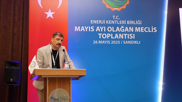 Başkan Dönmez, Enerji Kentleri Birliği Toplantısı'na Katıldı