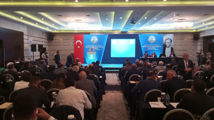 Başkan Dönmez Meclis Toplantısı'na katıldı.