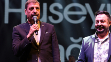Kula’da kurtuluş coşkusu Hüseyin Kağıt konseriyle başladı