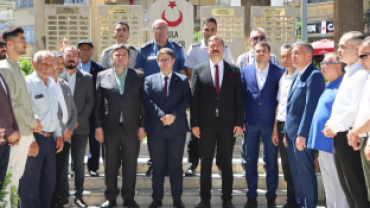 Protokol Bayramlaştı