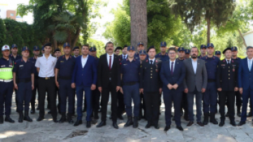 Protokol Bayramlaştı