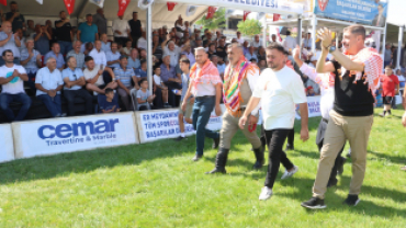 28. Kula Yağlı Pehlivan Güreşleri Başpehlivanı Feyzullah Aktürk Oldu