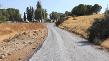Kalınharman’a Ulaşımı Rahatlatacak 3 Kilometrelik Sathi Kaplama