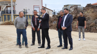 Kula’da taş döşeme seferberliği tüm hızıyla devam ediyor