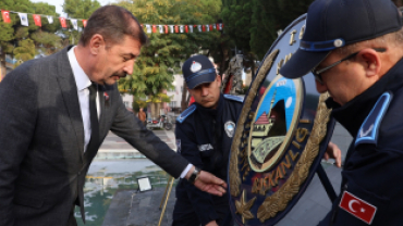 87 yıl geçti, özlemin aynı: Kula’da Atamızı saygıyla anıyoruz