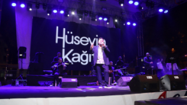 Kula’da kurtuluş coşkusu Hüseyin Kağıt konseriyle başladı