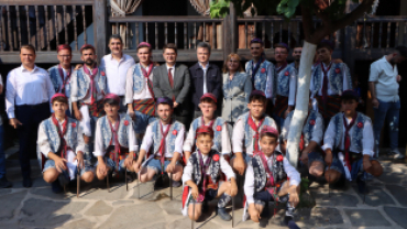 Vali Ünlü'den Kula Çıkartması